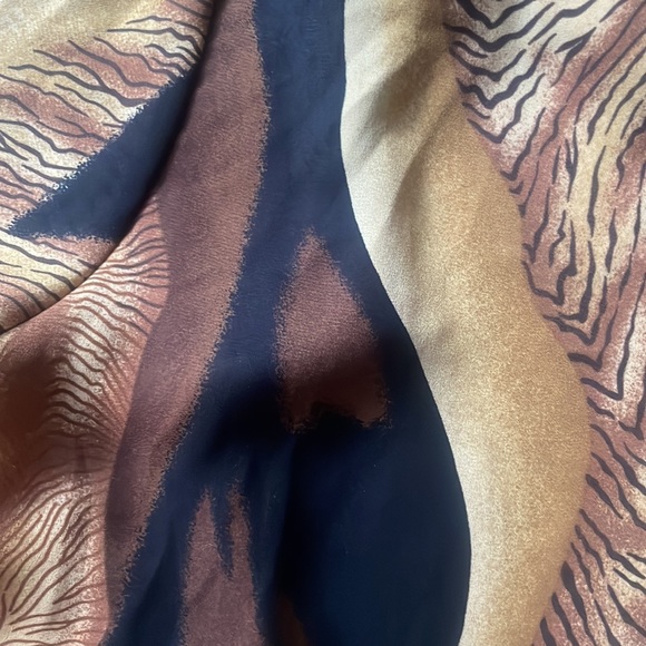 Vintage ALAIS mixed media polyester patchwork style short sleeve button blouse - Picture 7 of 7